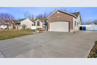 3536 N 3000 W, Hooper, UT 84315 - Photo 4