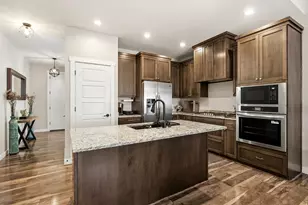 1465 E Sego Lily Ct, Layton, UT 84040 - Photo 12