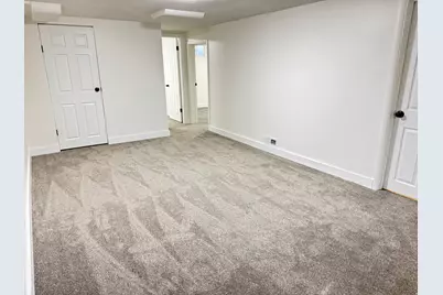 35 Airlane Dr, Clearfield, UT 84015 - Photo 20