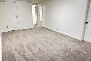 35 Airlane Dr, Clearfield, UT 84015 - Photo 20