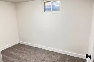 35 Airlane Dr, Clearfield, UT 84015 - Photo 24