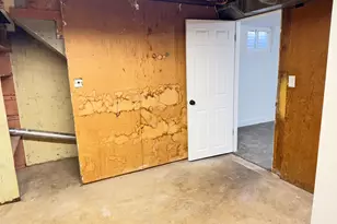 35 Airlane Dr, Clearfield, UT 84015 - Photo 32