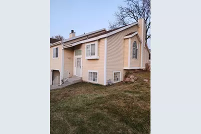 3279 S Plum Tree Ln W, Bountiful, UT 84010 - Photo 1