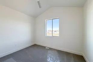 513 W Dimaggio Dr, Tooele, UT 84074 - Photo 10