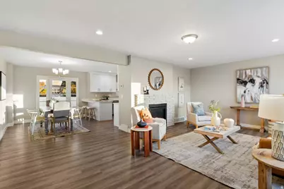 186 N 300 E, Clearfield, UT 84015 - Photo 4