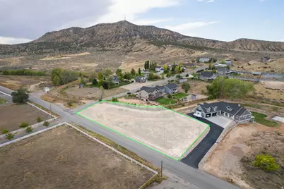 166 S 3500 W, Vernal, UT 84078 - Photo 2