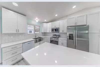 593 S 900 E, Layton, UT 84041 - Photo 4