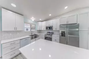 593 S 900 E, Layton, UT 84041 - Photo 4