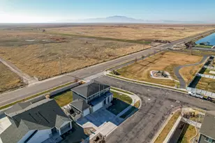 1407 W Silver Hollow Rd, Syracuse, UT 84075 - Photo 30