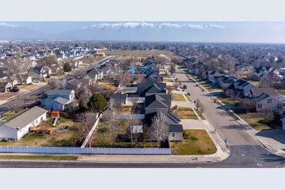 1466 W 2425 S, Syracuse, UT 84075 - Photo 48