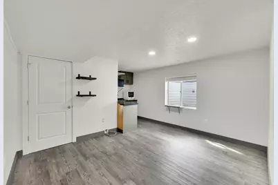 2080 E Colette St, Lake Point, UT 84074 - Photo 26