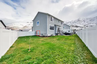 2080 E Colette St, Lake Point, UT 84074 - Photo 6