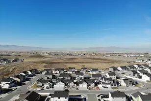 2080 E Colette St, Lake Point, UT 84074 - Photo 40