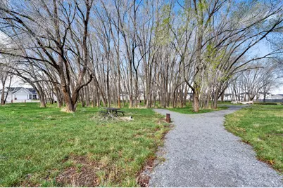 2080 E Colette St, Lake Point, UT 84074 - Photo 32