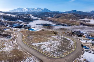 7545 E Dogwood Dr, Huntsville, UT 84317 - Photo 1