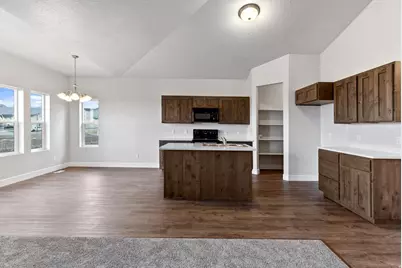 1767 S Windsong Dr #SH383, Santaquin, UT 84655 - Photo 2