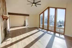 458 W 4125 N, Pleasant View, UT 84414 - Photo 4