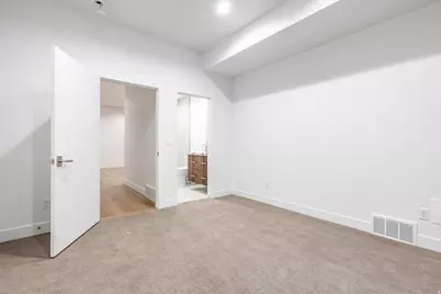 664 N East Capitol St, Salt Lake City, UT 84103 - Photo 24