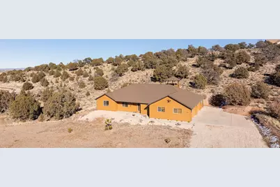 915 S Canyon Dr, Cedar City, UT 84720 - Photo 2