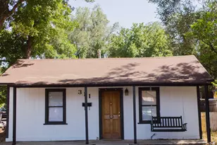 311 W Center St, Springville, UT 84663 - Photo 1