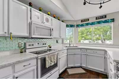 3224 W 7970 S, West Jordan, UT 84088 - Photo 10