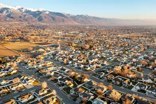 227 E 1500 N, Layton, UT 84041 - Photo 32