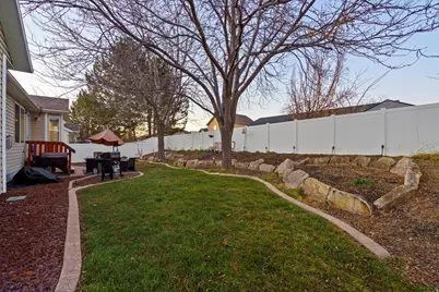 227 E 1500 N, Layton, UT 84041 - Photo 28