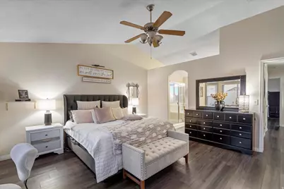 227 E 1500 N, Layton, UT 84041 - Photo 18