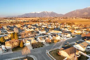 227 E 1500 N, Layton, UT 84041 - Photo 2