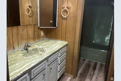 185 E Main St, Cleveland, UT 84518 - Photo 20