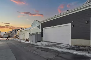 11576 S Dorian Dr, South Jordan, UT 84009 - Photo 28