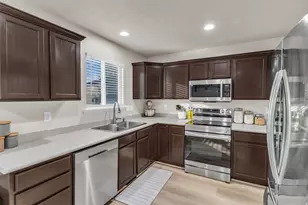 3151 W Davencourt Loop, Lehi, UT 84048 - Photo 10