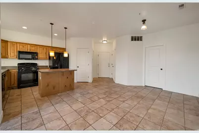 4528 W South Jordan Pkwy #109, South Jordan, UT 84095 - Photo 4