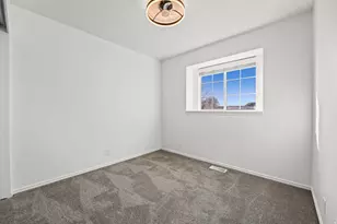 1243 S Cannon Dr E, Farmington, UT 84025 - Photo 10