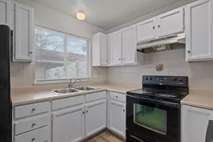 2713 S Centerbrook Dr, West Valley, UT 84119 - Photo 8