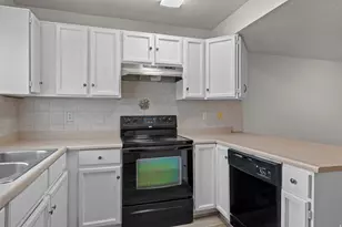 2713 S Centerbrook Dr, West Valley, UT 84119 - Photo 10