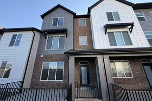 828 W Ivywell Ln, North Salt Lake, UT 84054 - Photo 2