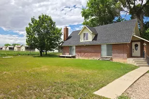 1264 S 425 E, Vernal, UT 84078 - Photo 2