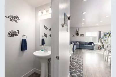 823 W 1600 S #28, Clearfield, UT 84015 - Photo 6