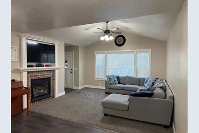 124 E Andrews Ln N, Providence, UT 84332 - Photo 2