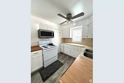 330 E 300 N, Price, UT 84501 - Photo 32