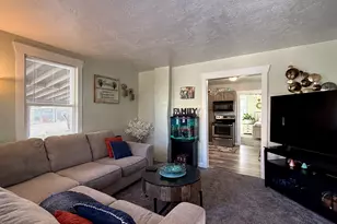 347 Hill St, Helper, UT 84526 - Photo 2