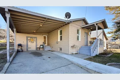 347 Hill St, Helper, UT 84526 - Photo 18