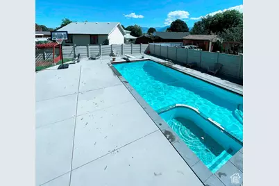 7529 S Springbrook Dr W, West Jordan, UT 84084 - Photo 2