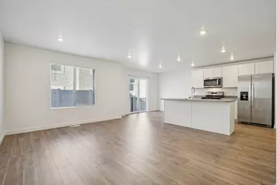 1895 N Blue Iris Ave #1085, Tooele, UT 84074 - Photo 6