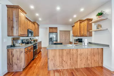 1052 S Cove Dr E, Springville, UT 84663 - Photo 18