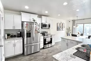 5223 W Armada Way, Herriman, UT 84096 - Photo 6