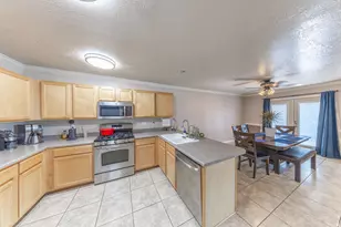 810 S 175 E, Layton, UT 84041 - Photo 12