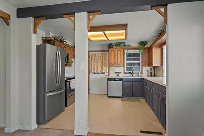 390 N 200 E, Payson, UT 84651 - Photo 6