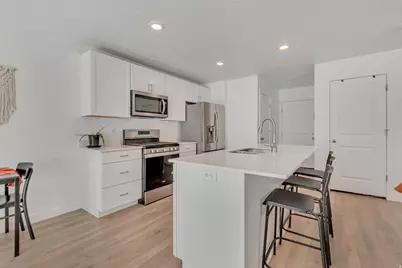 653 W Banner Dr, Grantsville, UT 84029 - Photo 6